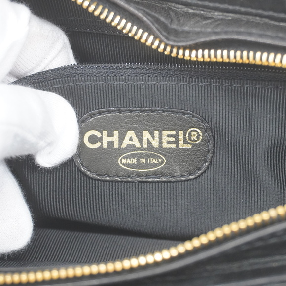 Auth Chanel shoulder bag matelasse lambskin black gold metal - Picture 5 of 10